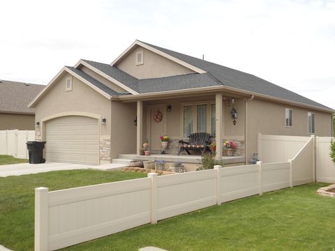 Photo of 1282 S 2000 E, Spanish Fork, UT 84660 (MLS # 2143776)