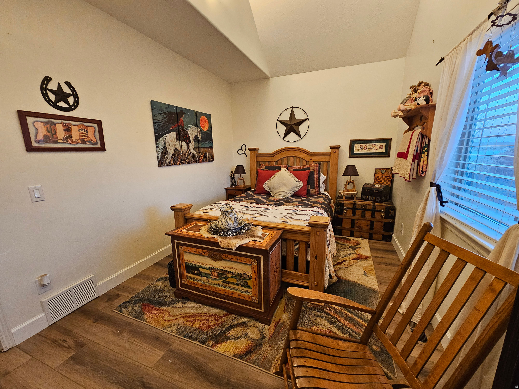 CAROLINE - Residential