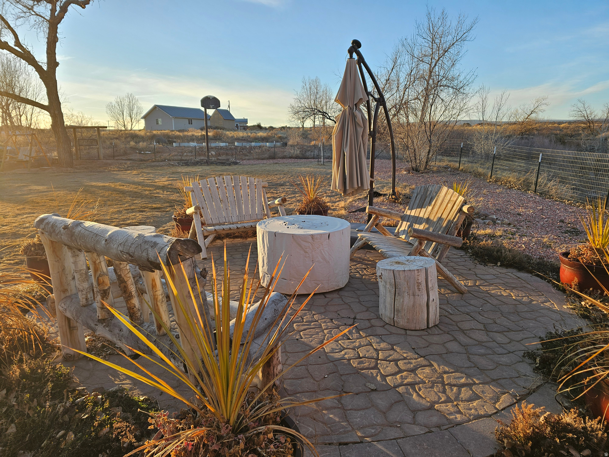 CAROLINE - Residential