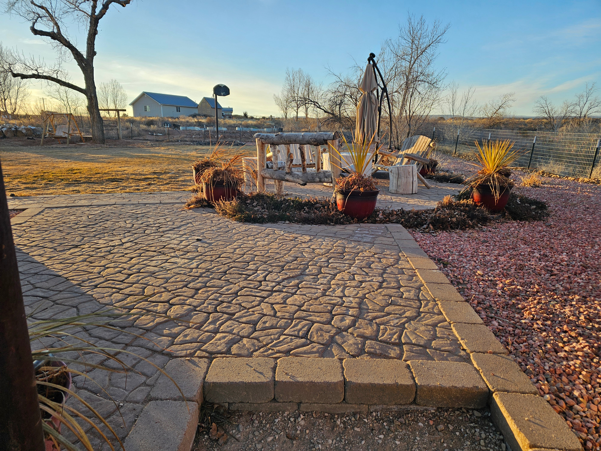 CAROLINE - Residential