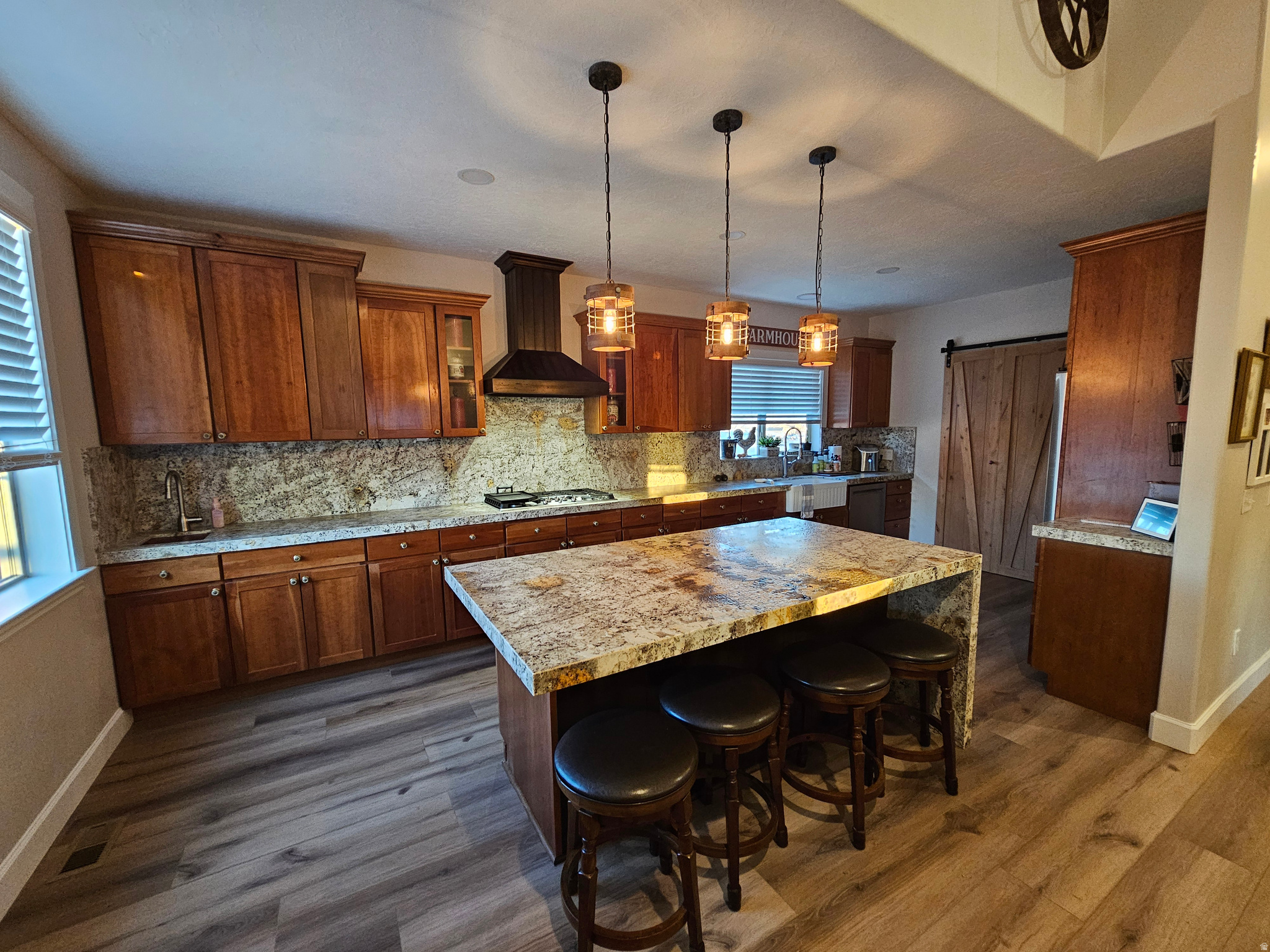 CAROLINE - Residential