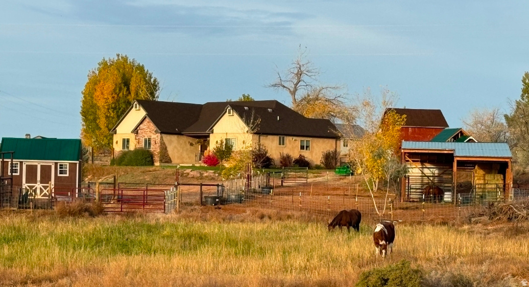 CAROLINE - Residential