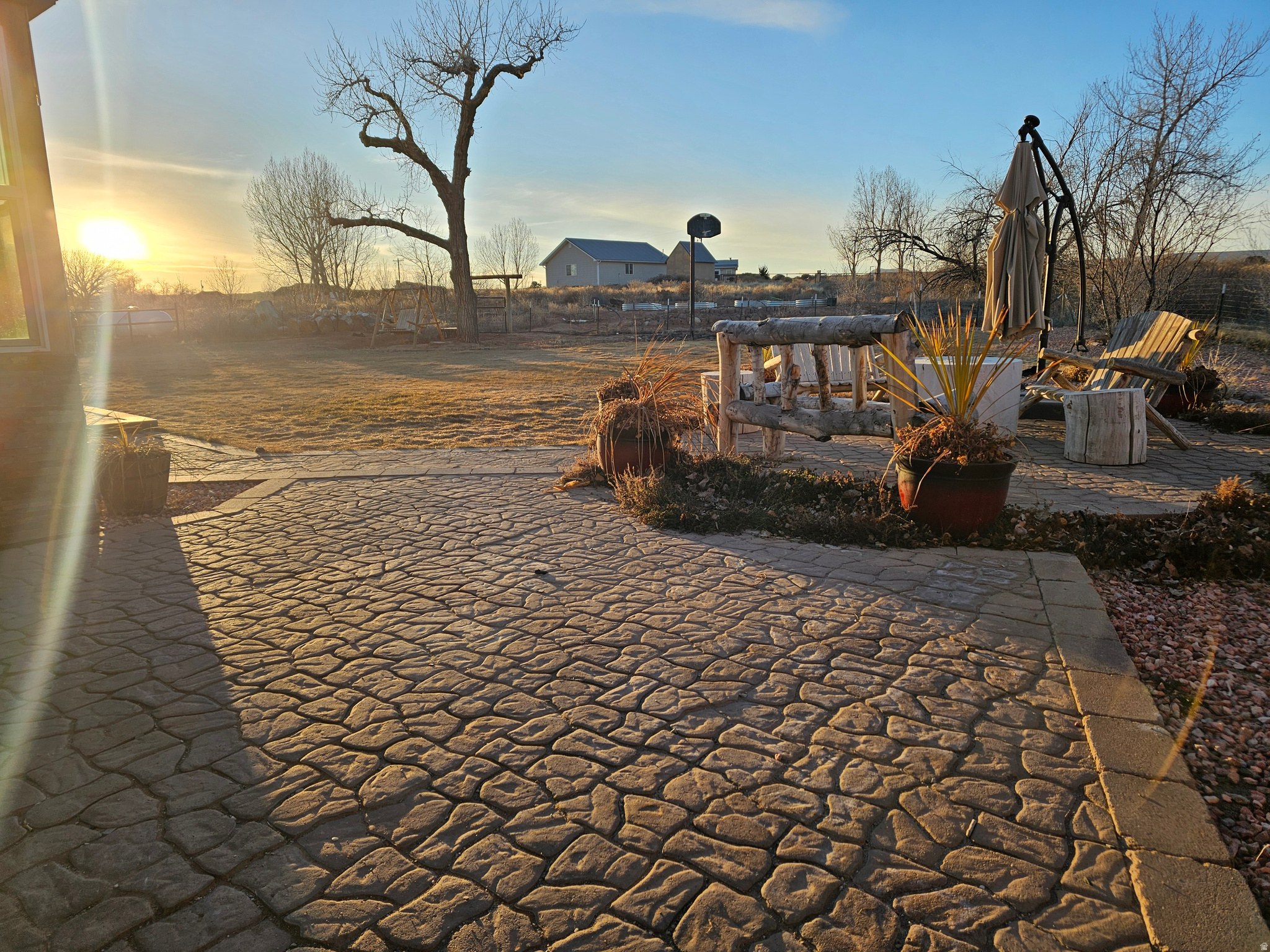 CAROLINE - Residential