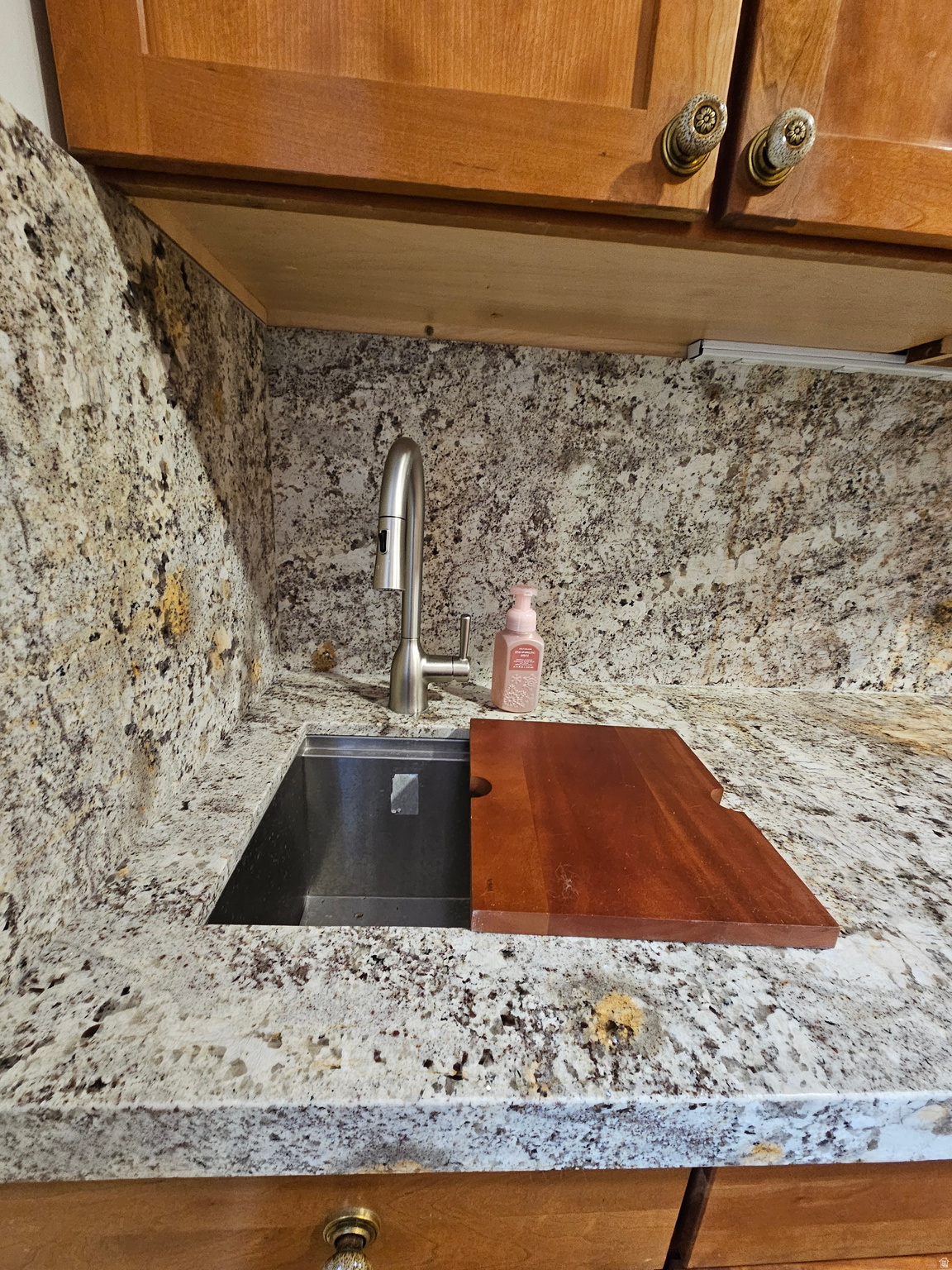 CAROLINE - Residential