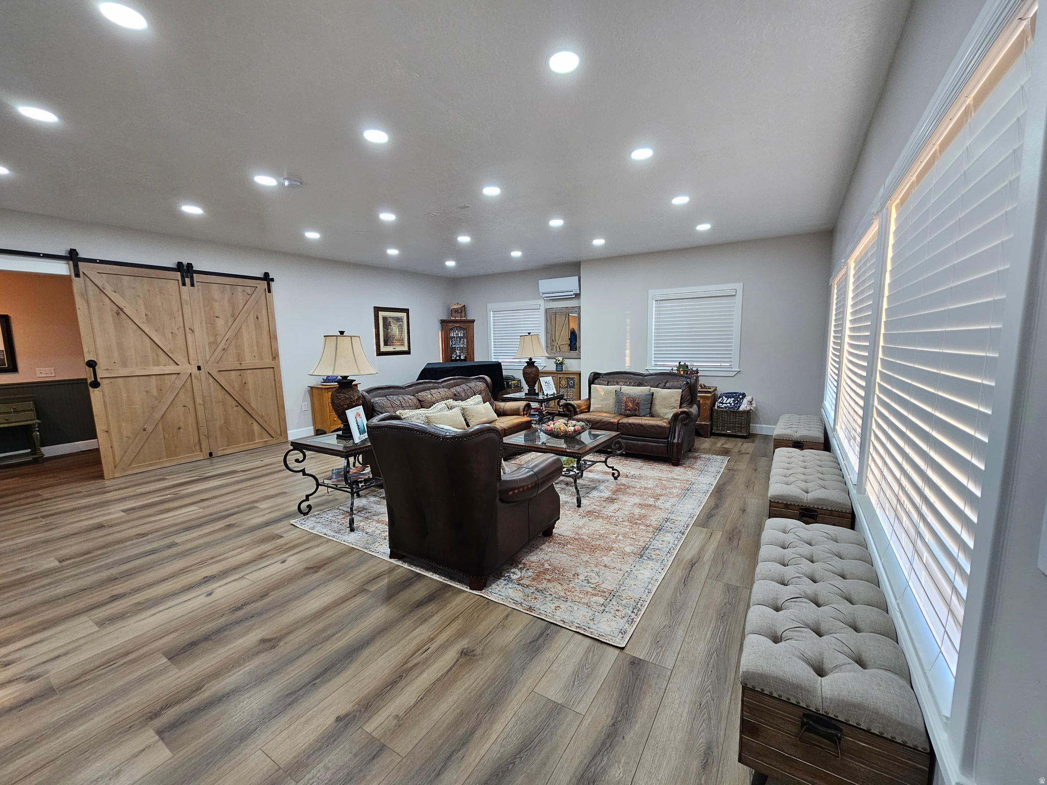 CAROLINE - Residential