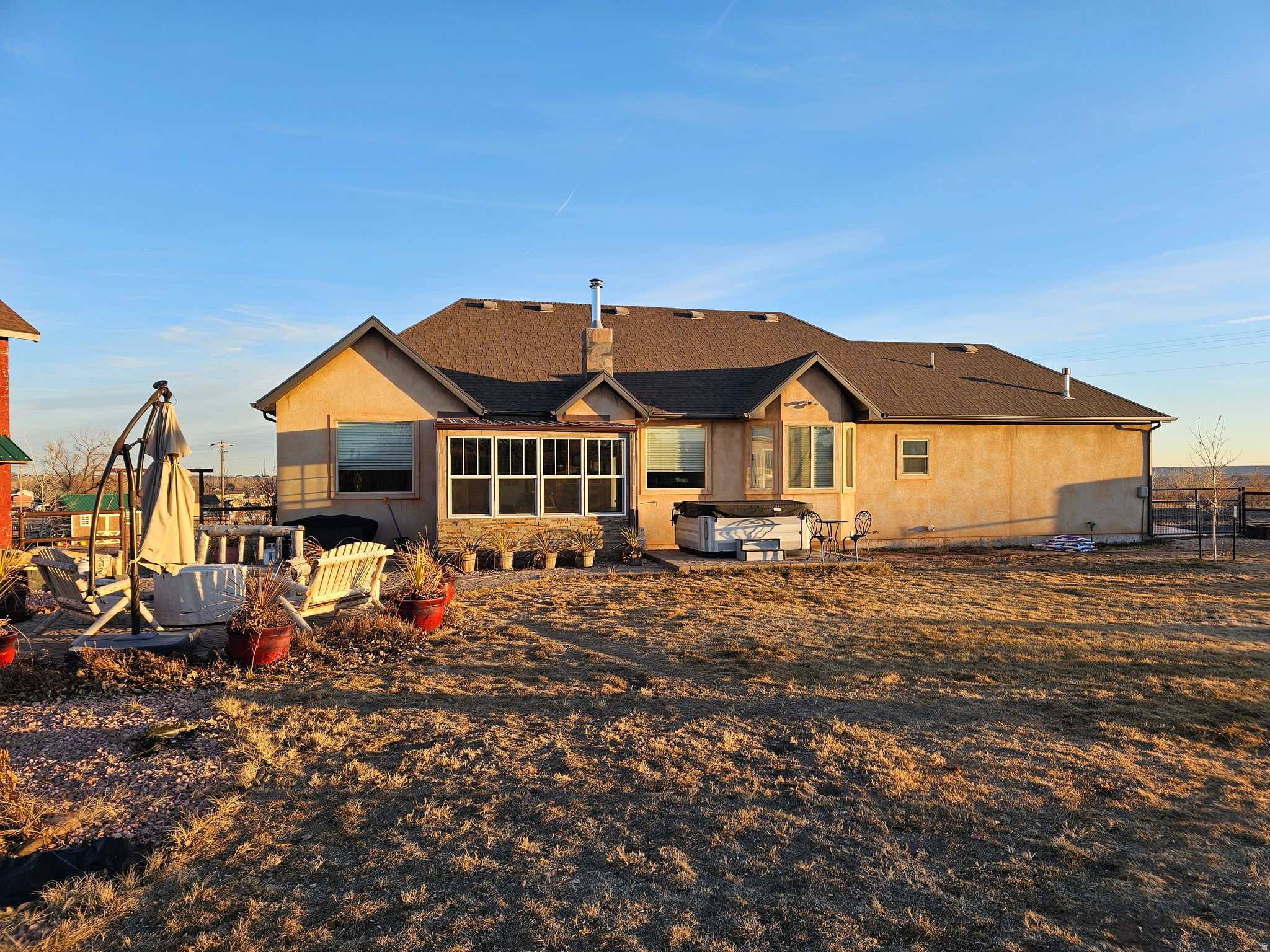 CAROLINE - Residential