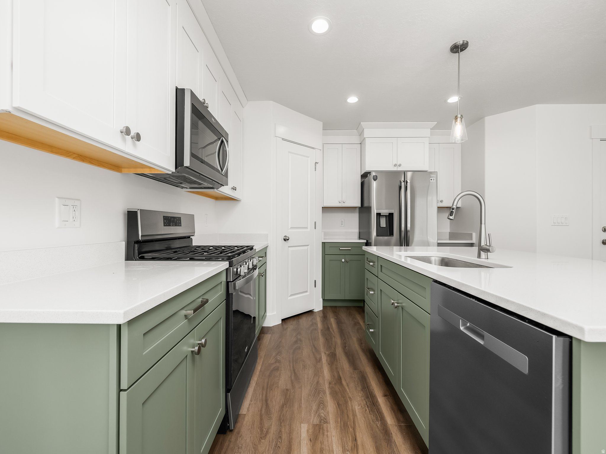 GARDNER POINT - Residential