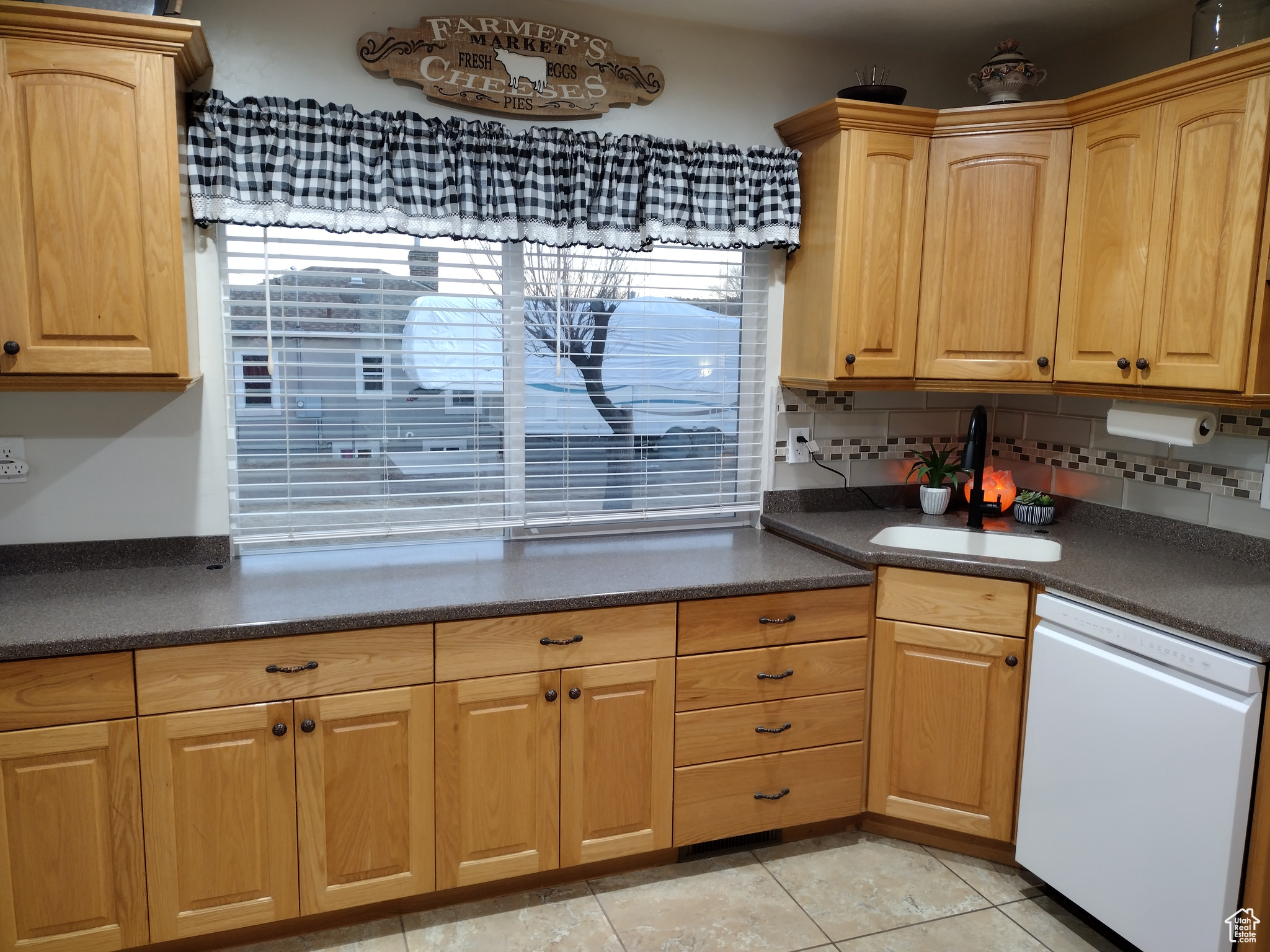 655 N Martin Rd, Helper, Utah image 7