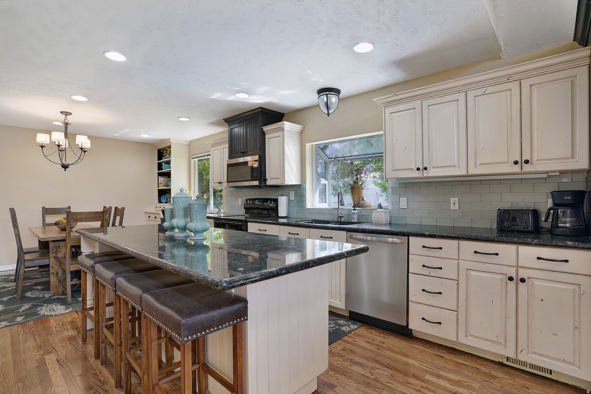 GRANITE CREST #1 - Residential