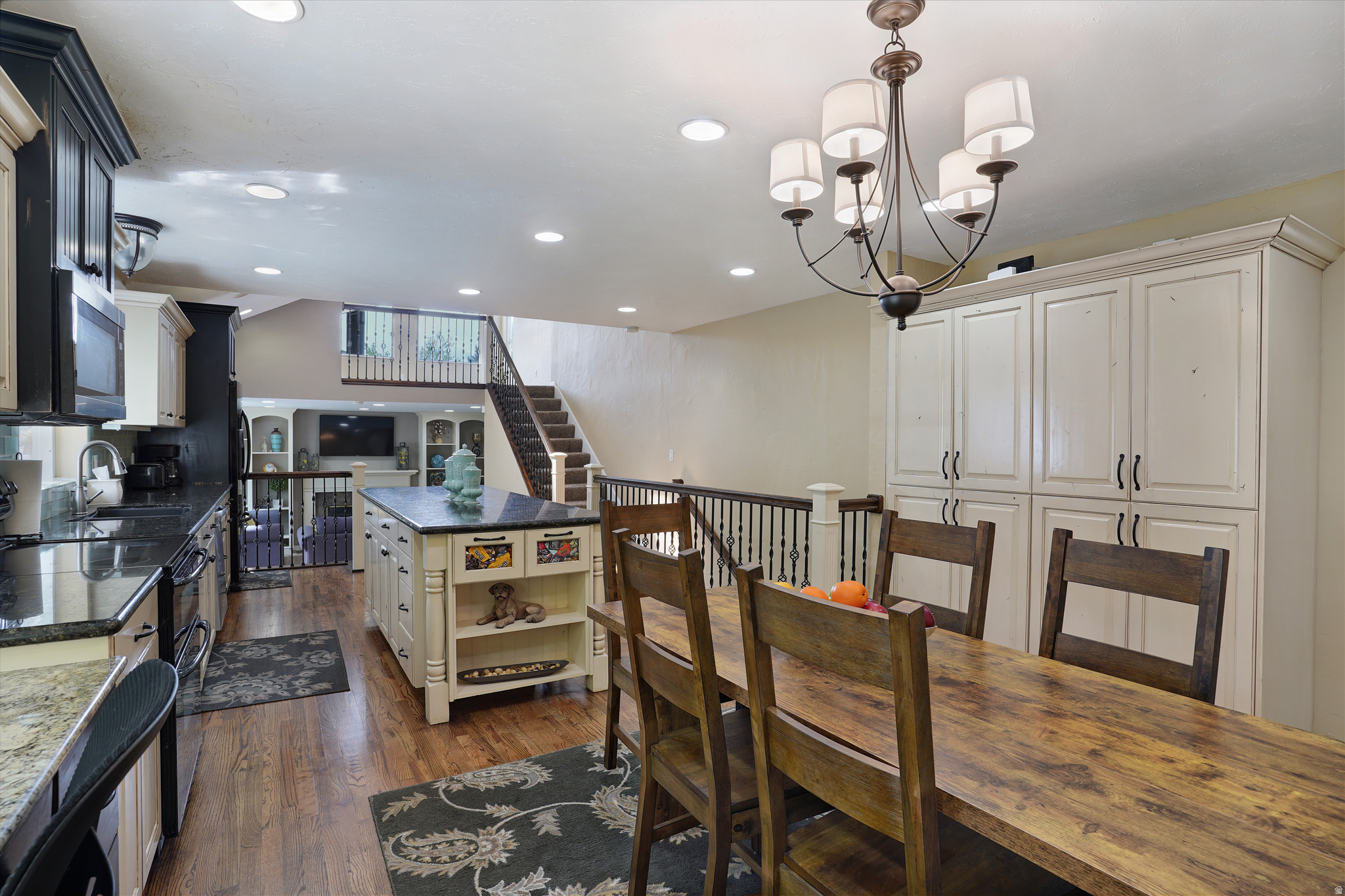 GRANITE CREST #1 - Residential