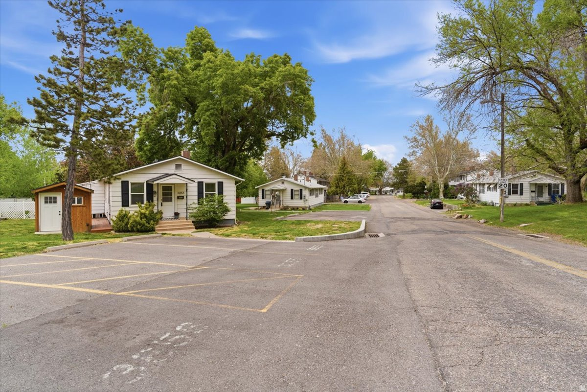 GRANDVIEW ACRES - Residential