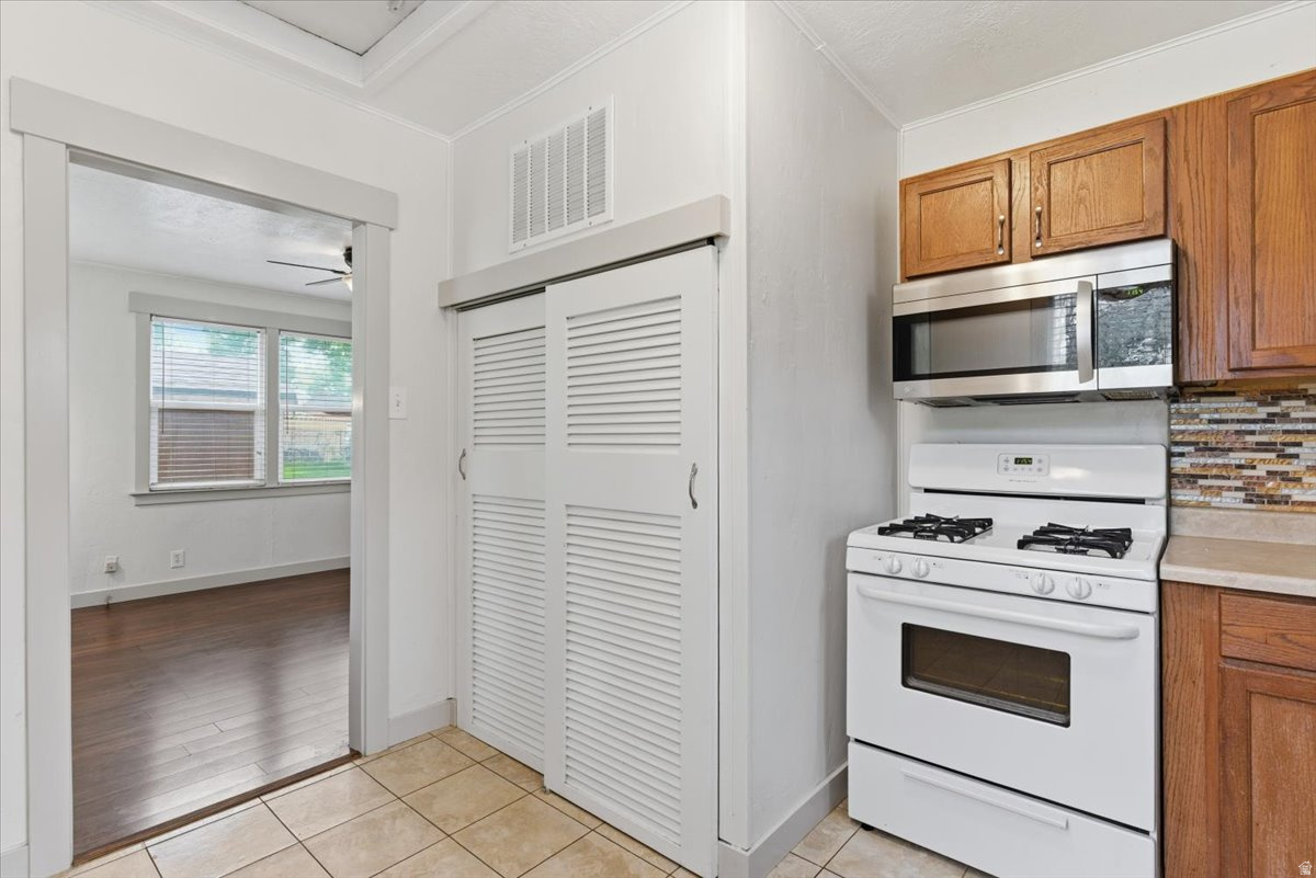 GRANDVIEW ACRES - Residential