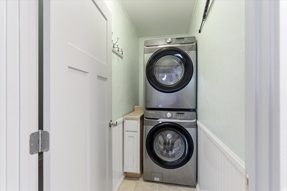 GRANDVIEW ACRES - Residential