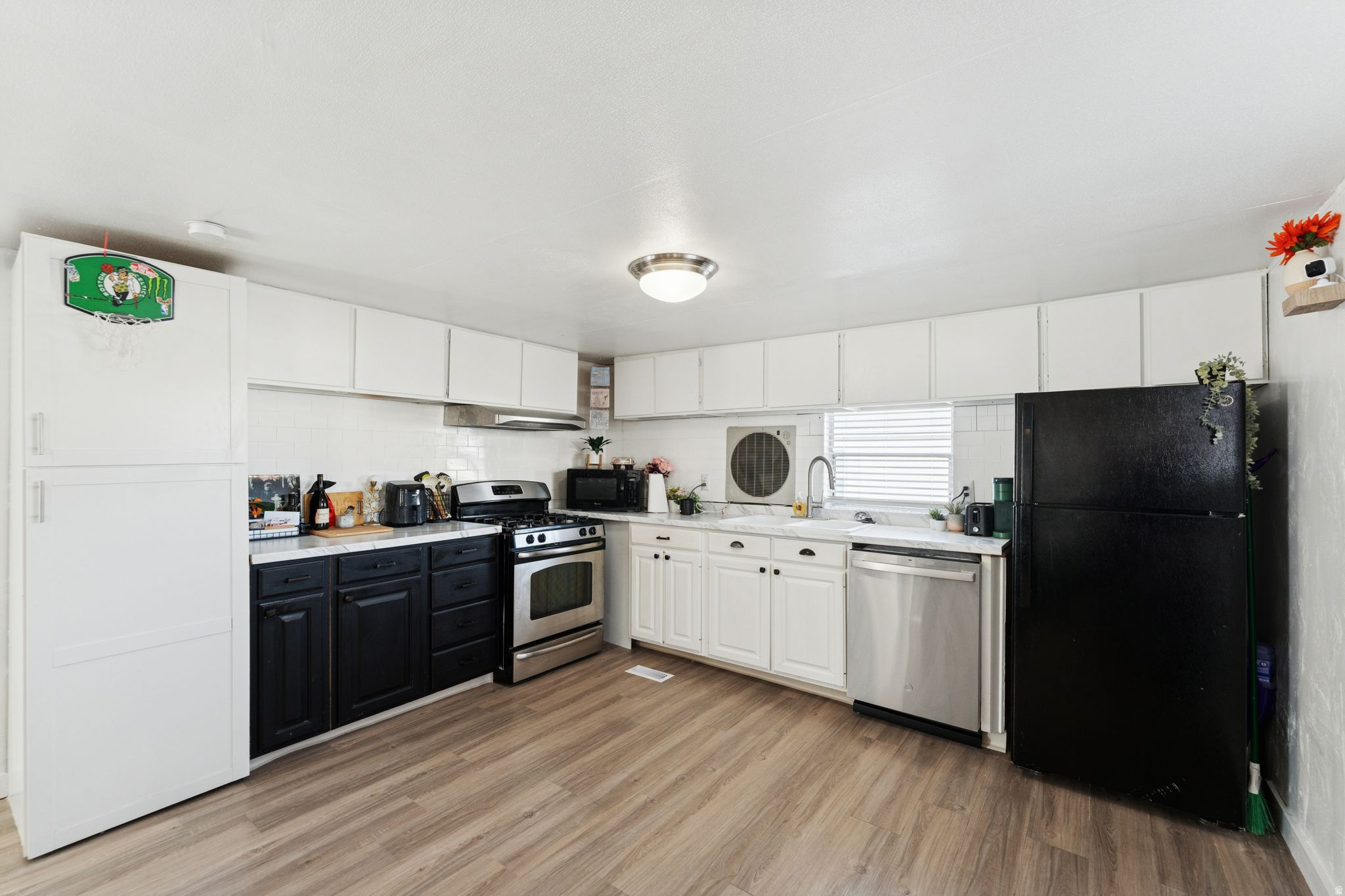 RIVERVIEW ESTATES - Residential