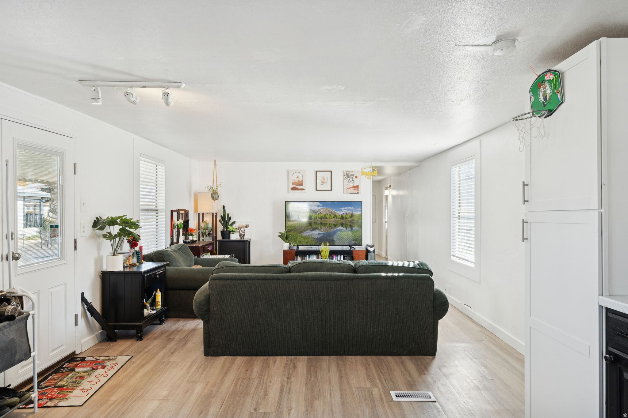 RIVERVIEW ESTATES - Residential