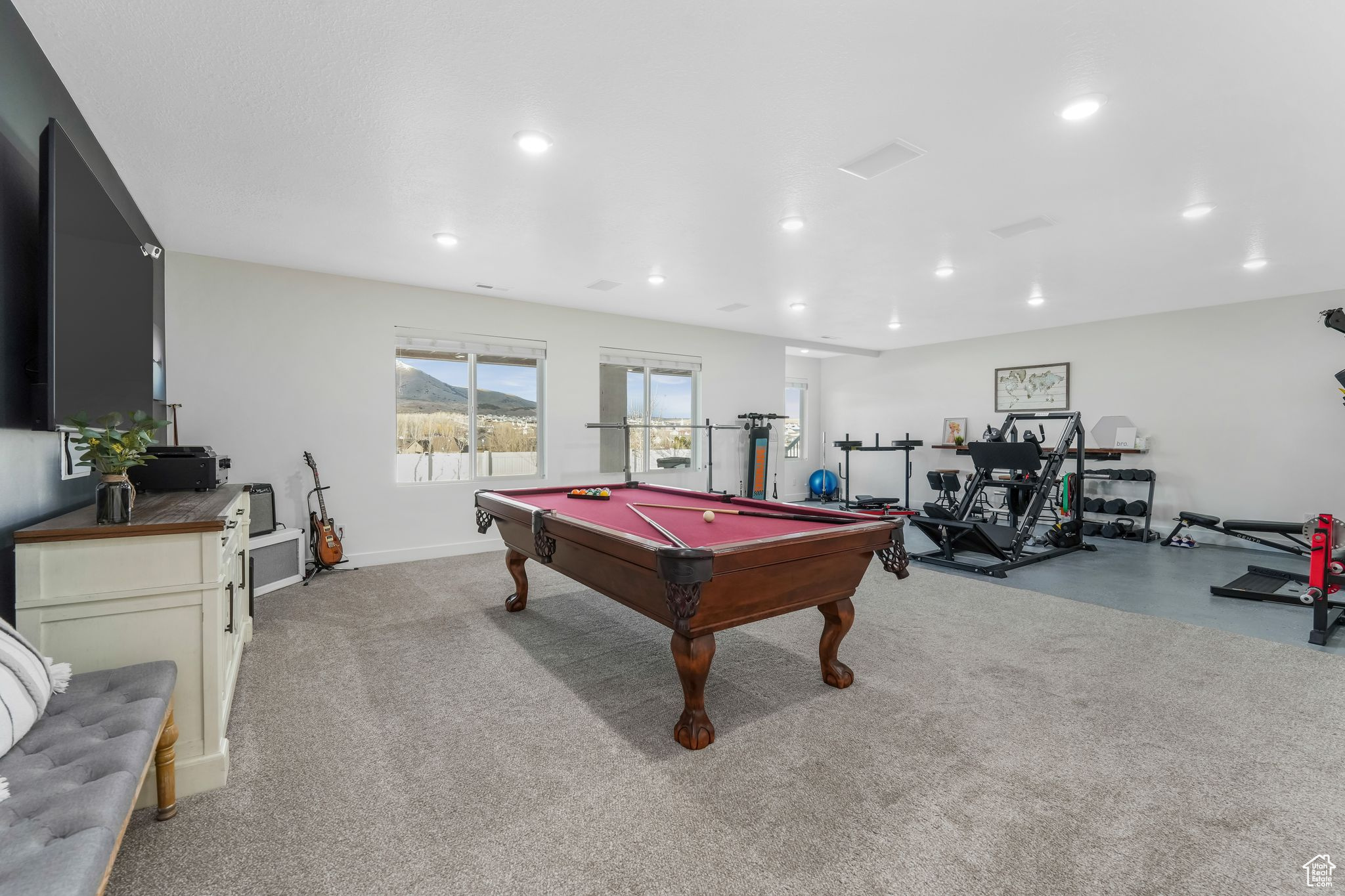 LAKE VIEW ESTATE - Residential