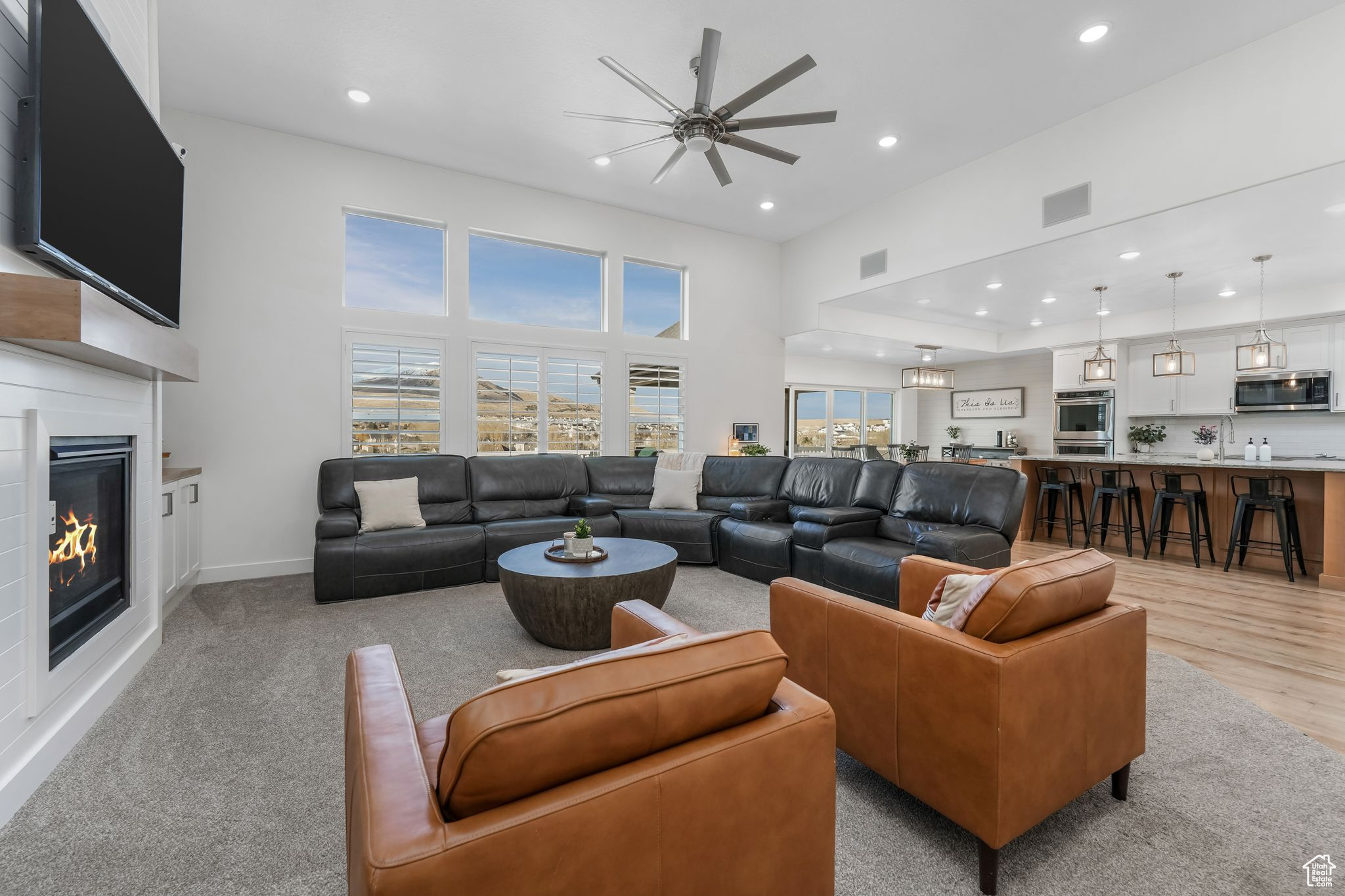 LAKE VIEW ESTATE - Residential