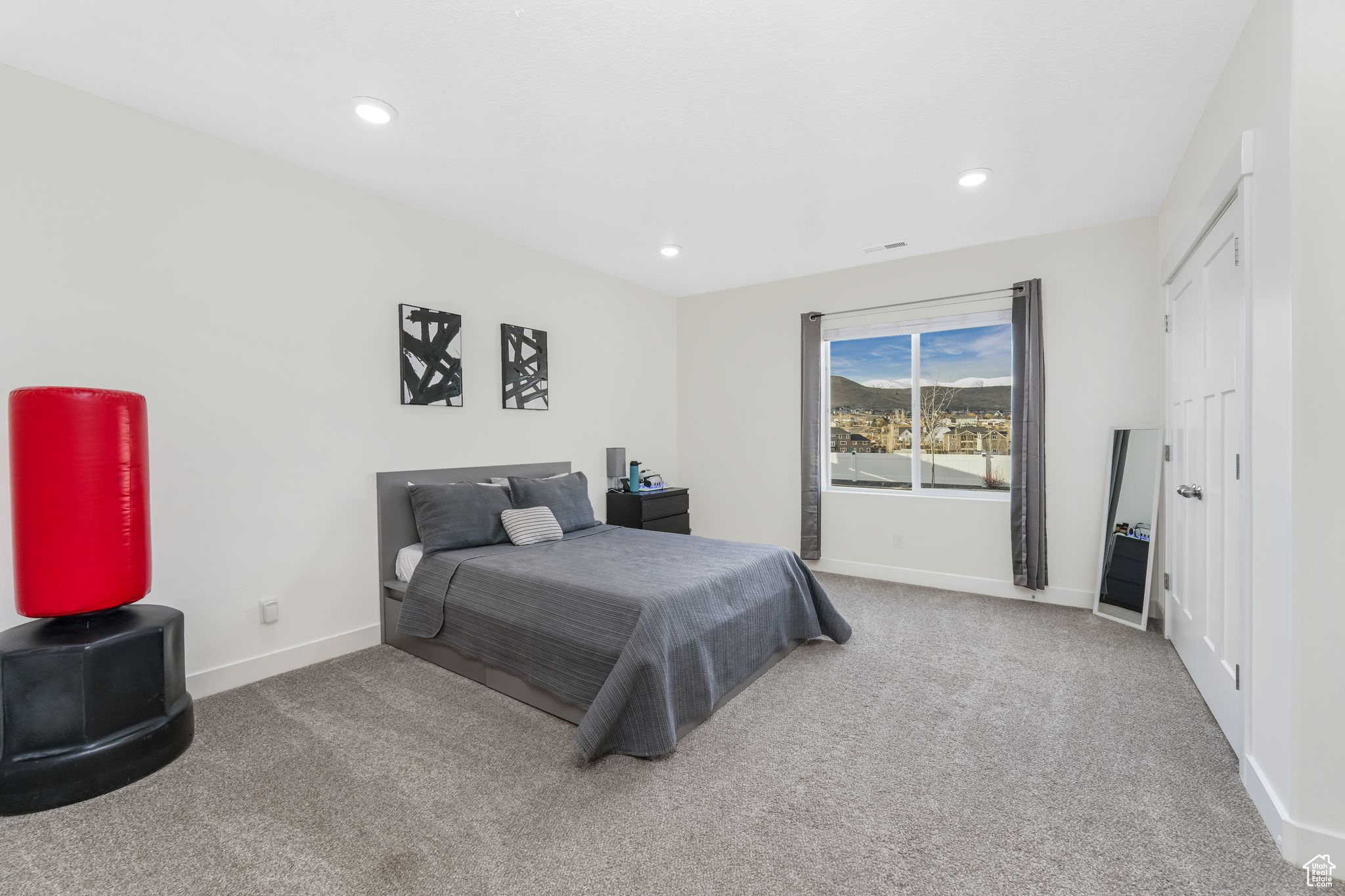 LAKE VIEW ESTATE - Residential