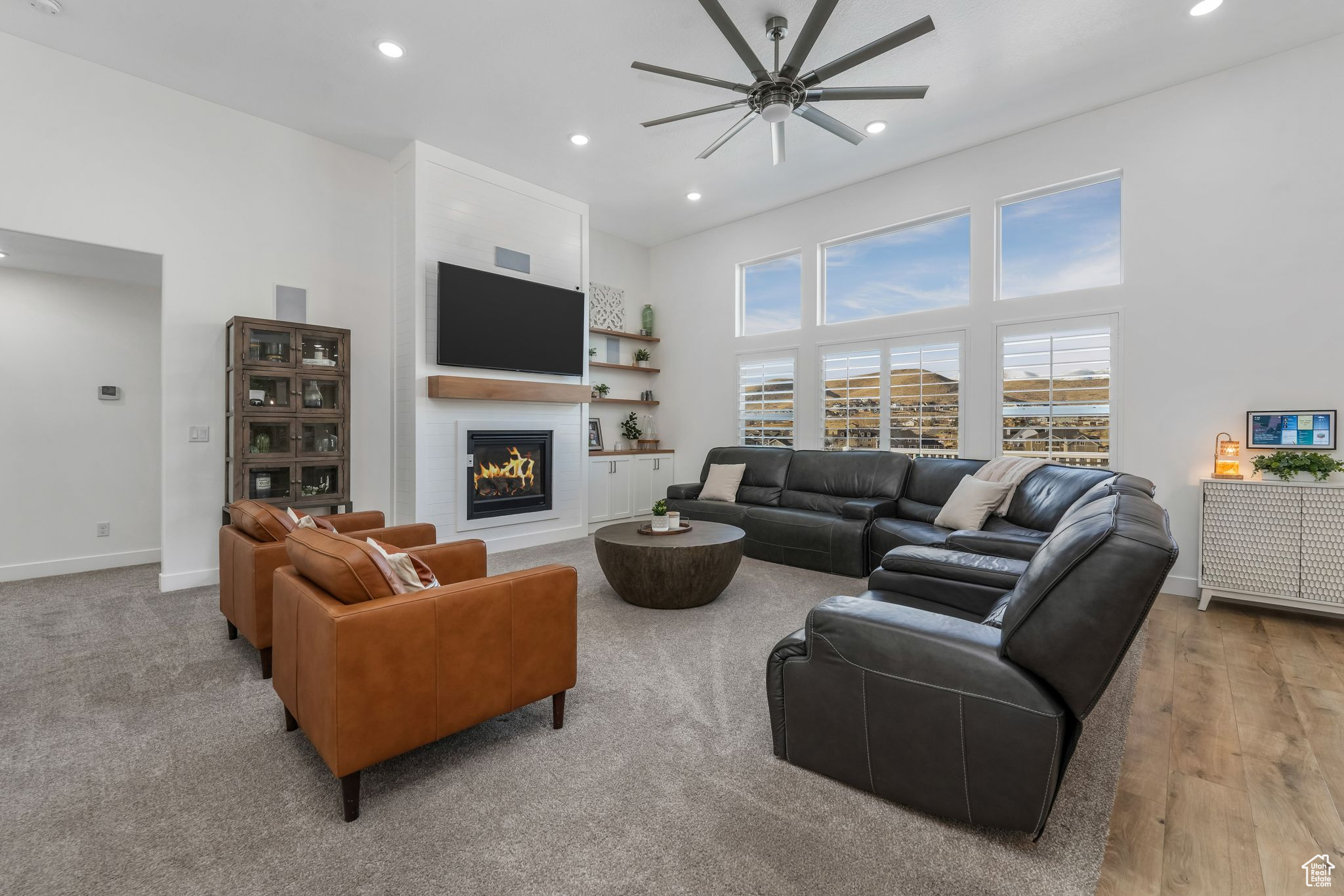 LAKE VIEW ESTATE - Residential