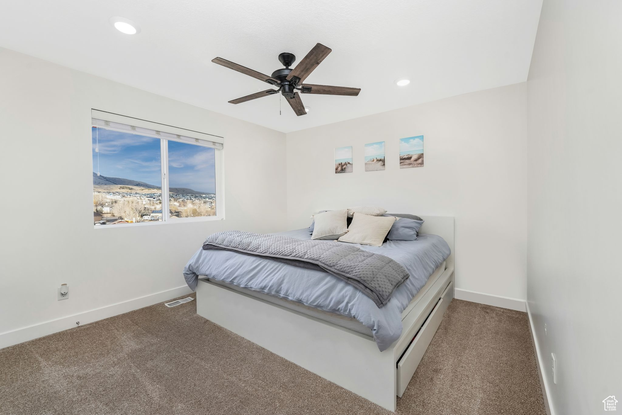 LAKE VIEW ESTATE - Residential