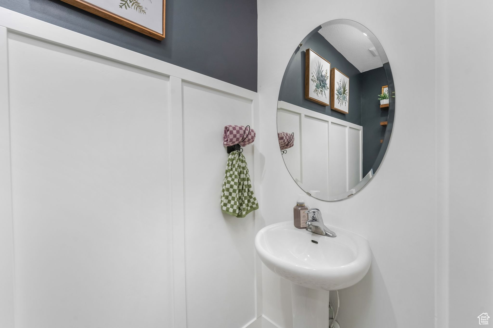 LAKE VIEW ESTATE - Residential