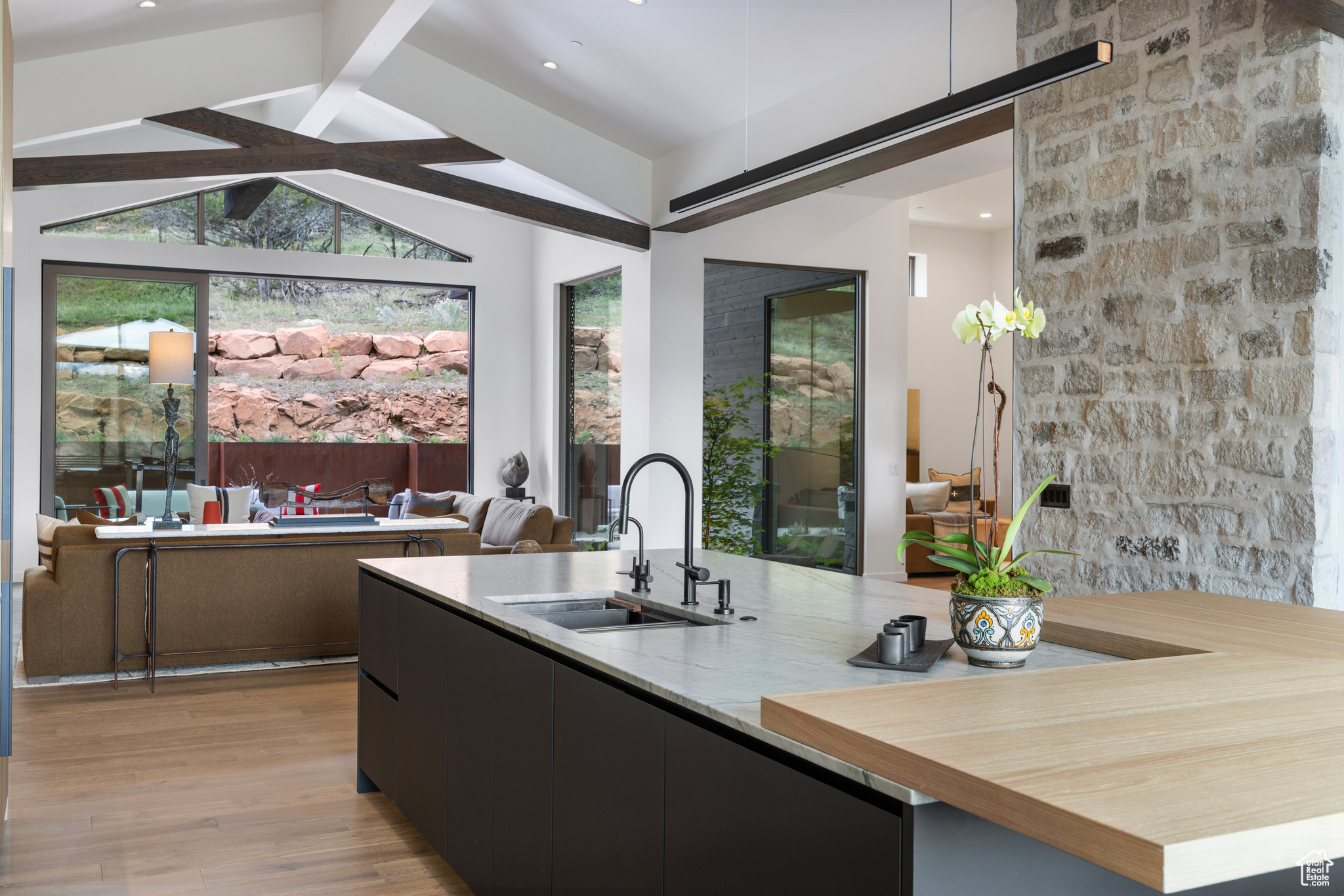 RED LEDGES - Residential