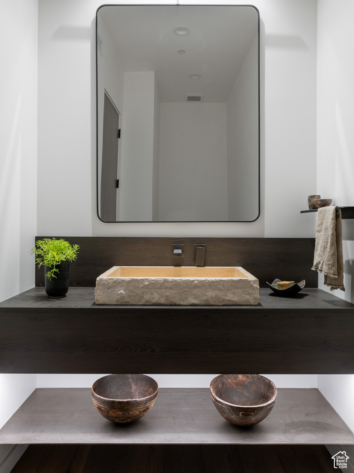 RED LEDGES - Residential