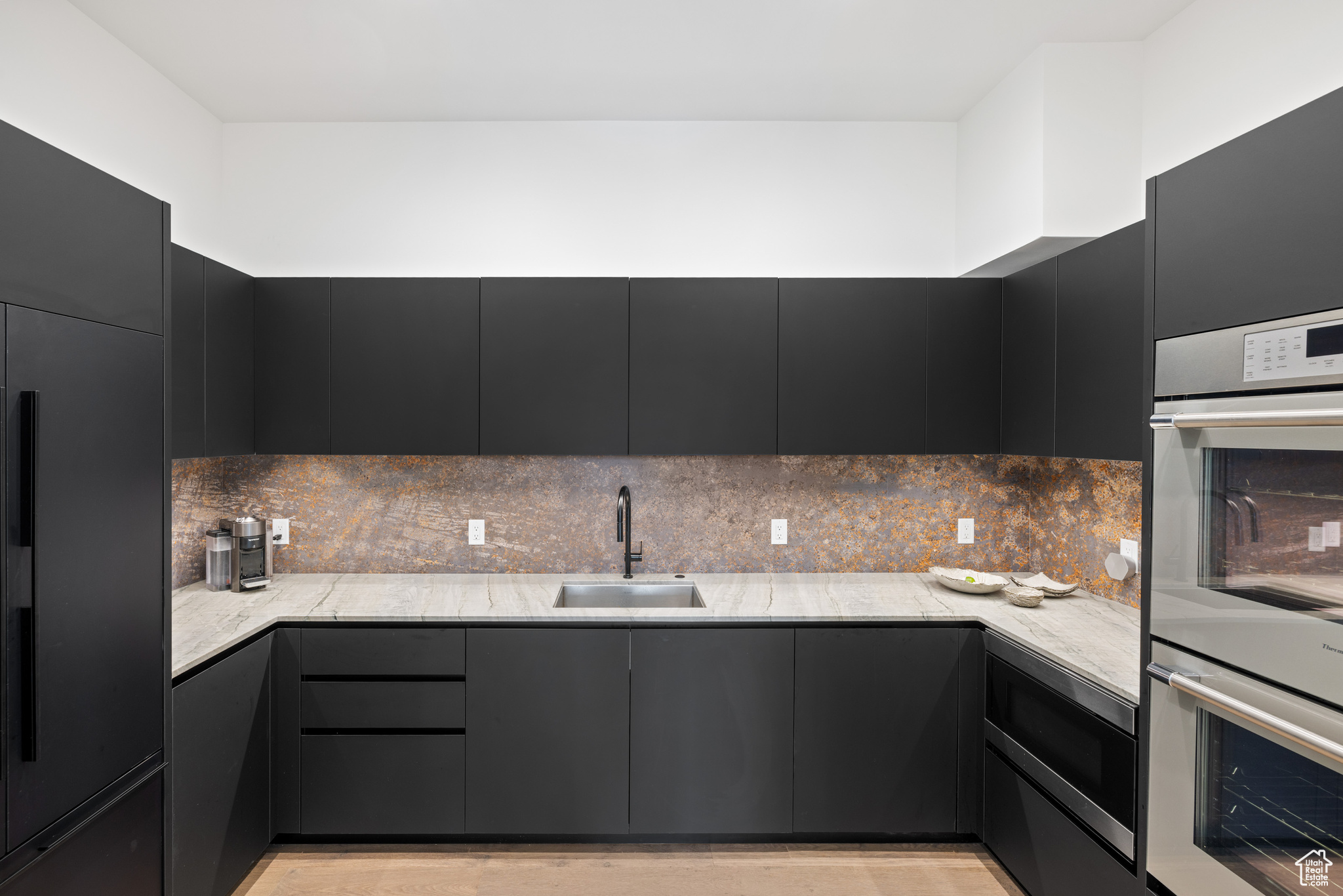 RED LEDGES - Residential