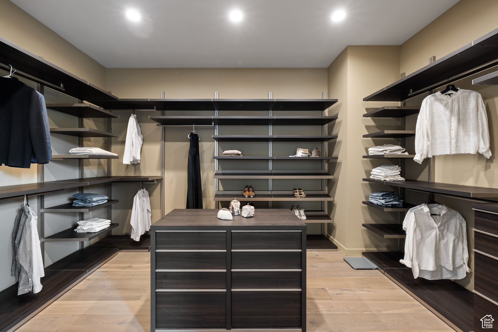 RED LEDGES - Residential