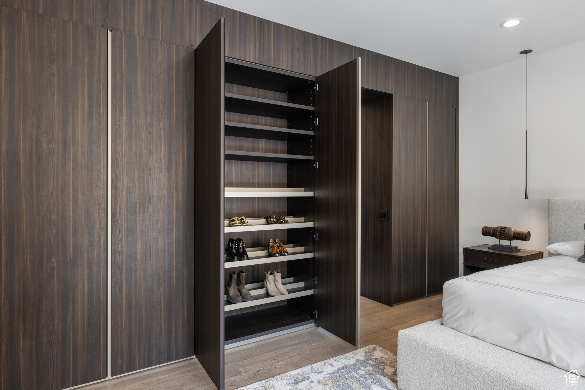 RED LEDGES - Residential