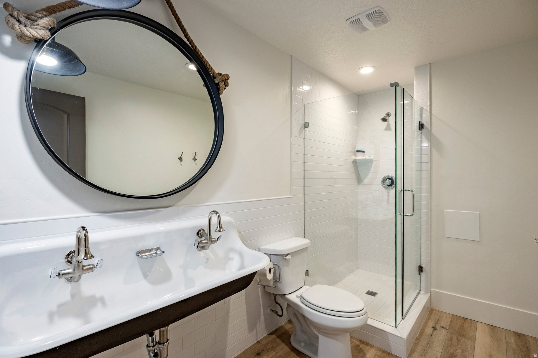 RED LEDGES - Residential