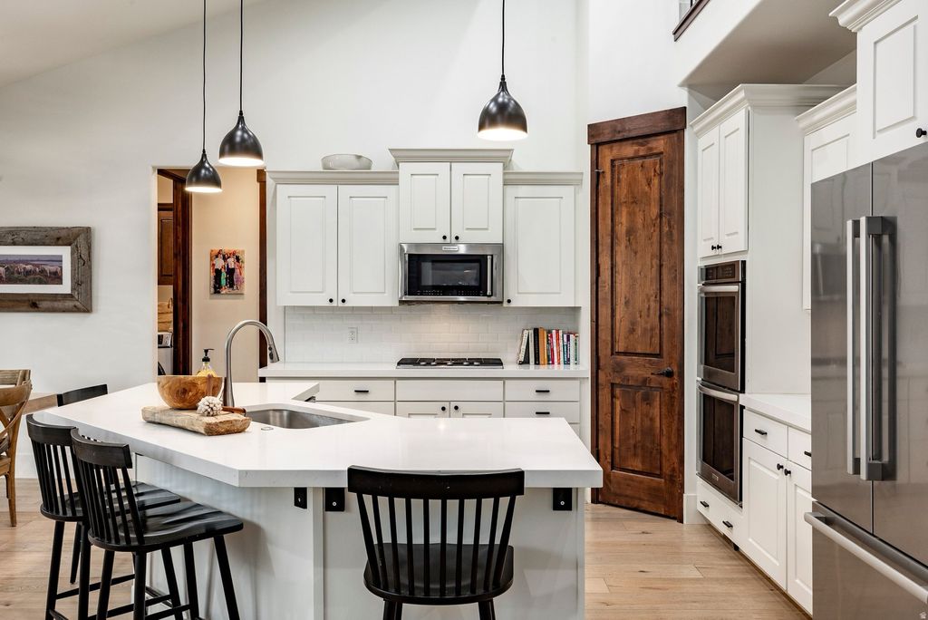 Photo of 618 N HAYSTACK MOUNTAIN DR, Heber City, UT 84032 (MLS # 2137153)