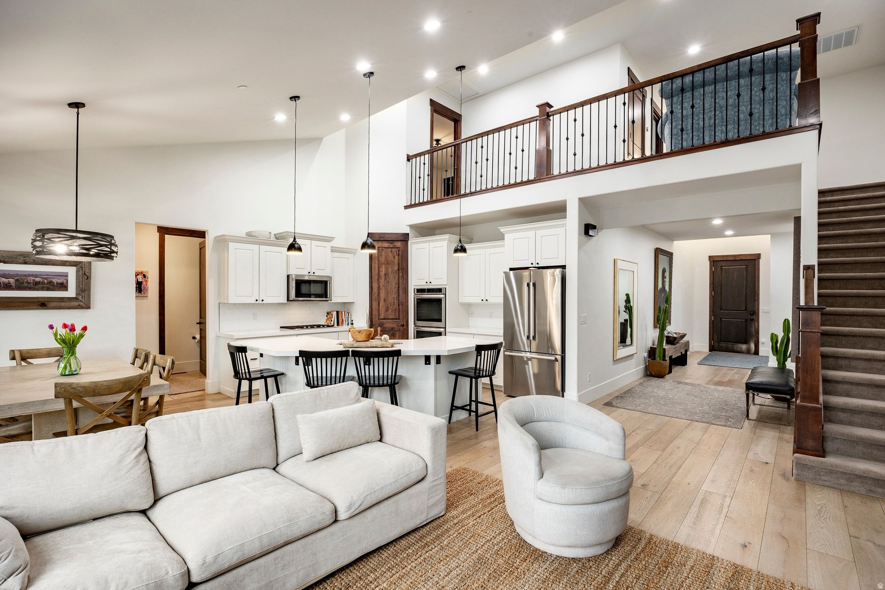 RED LEDGES - Residential