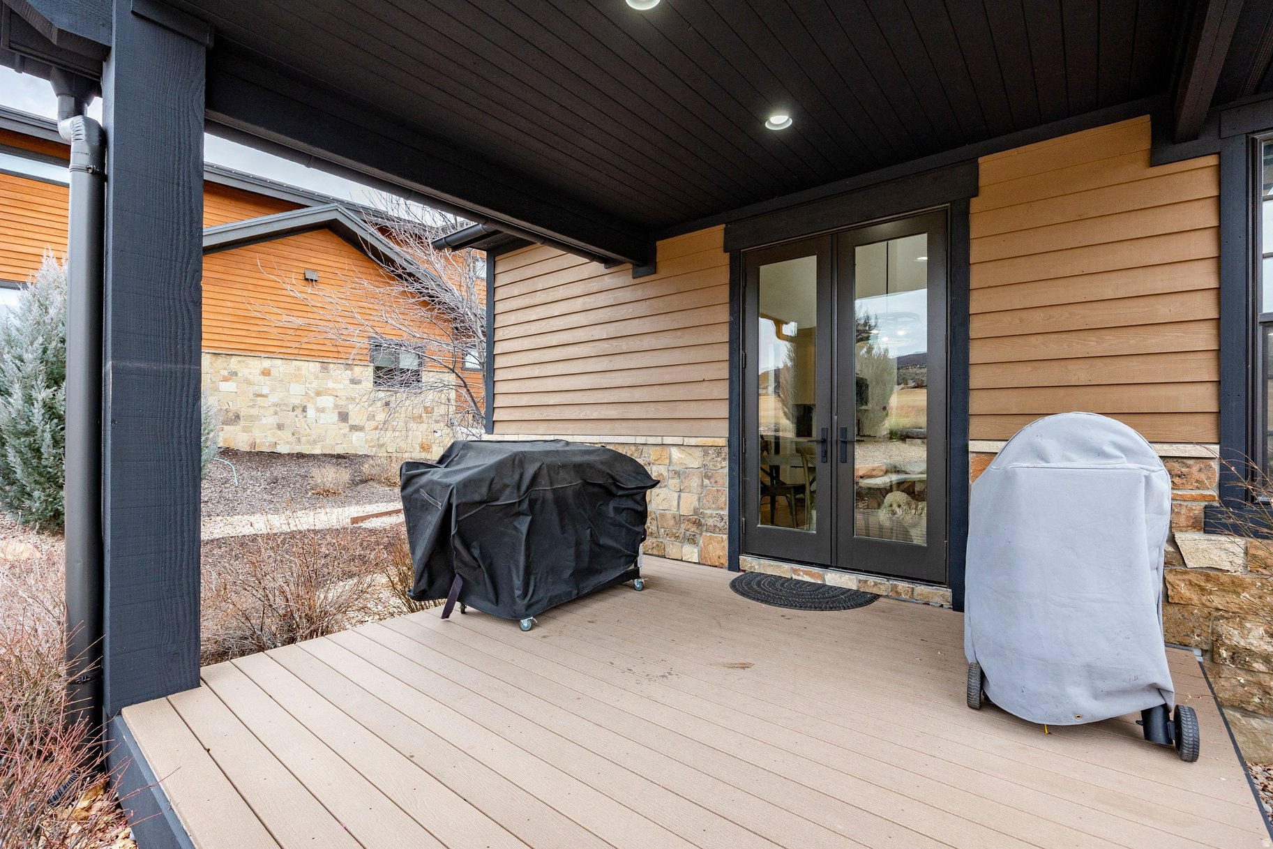 RED LEDGES - Residential