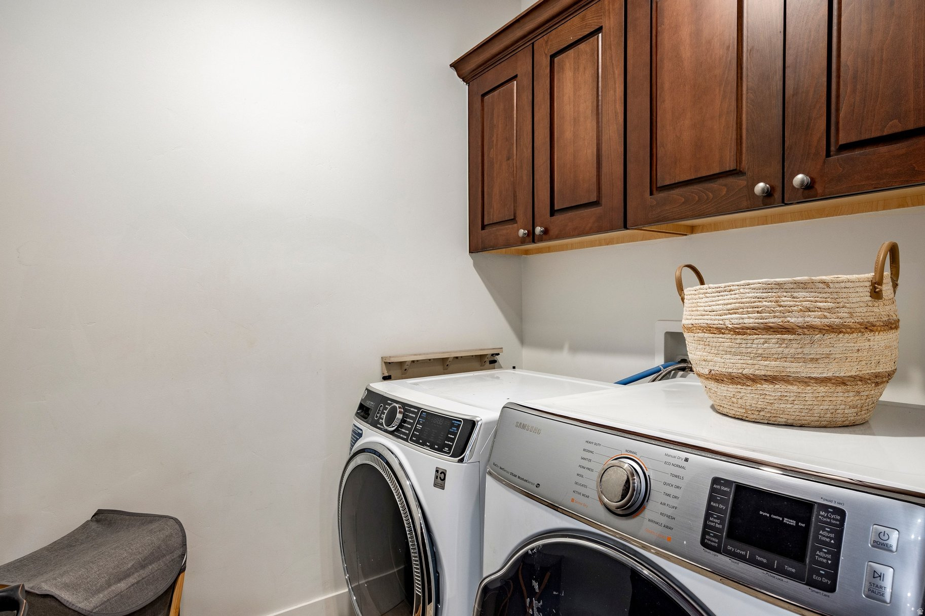 RED LEDGES - Residential