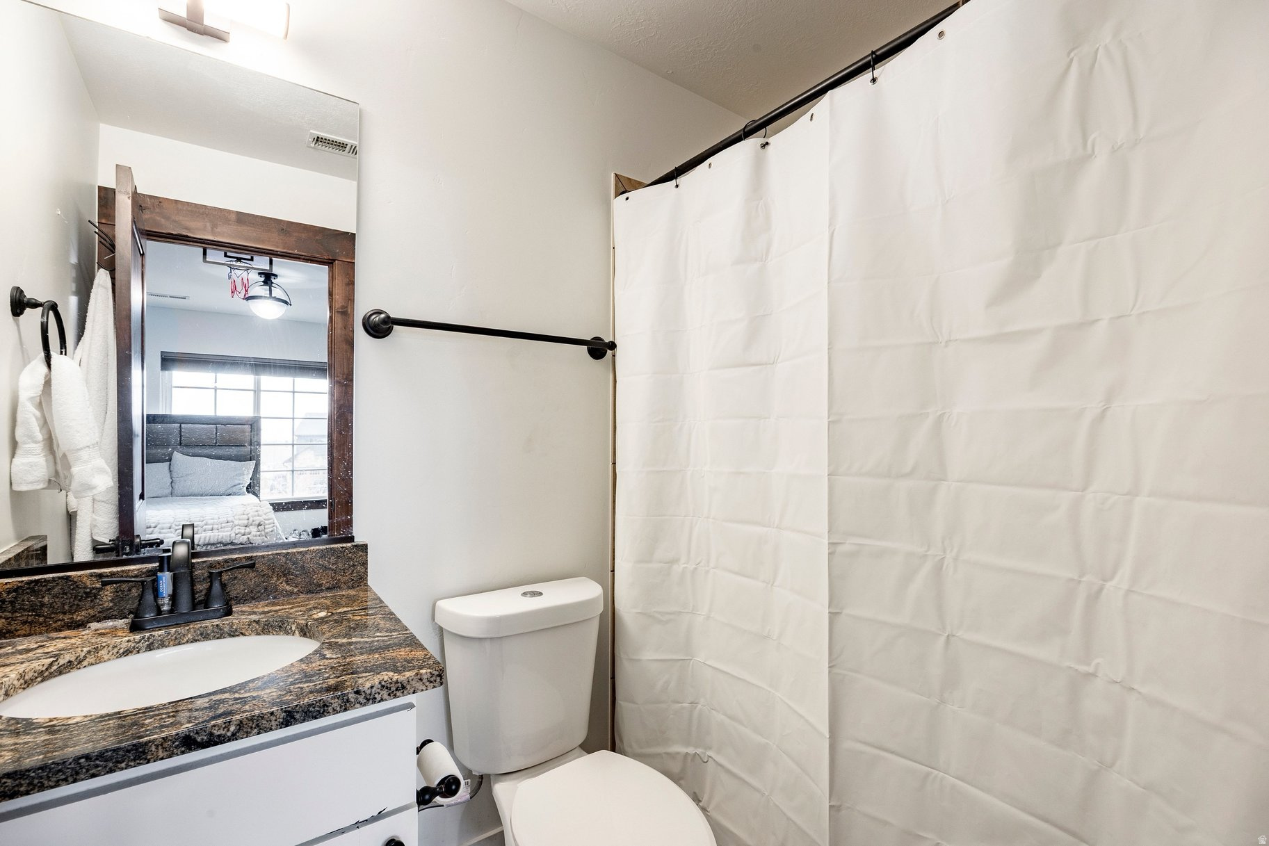 RED LEDGES - Residential