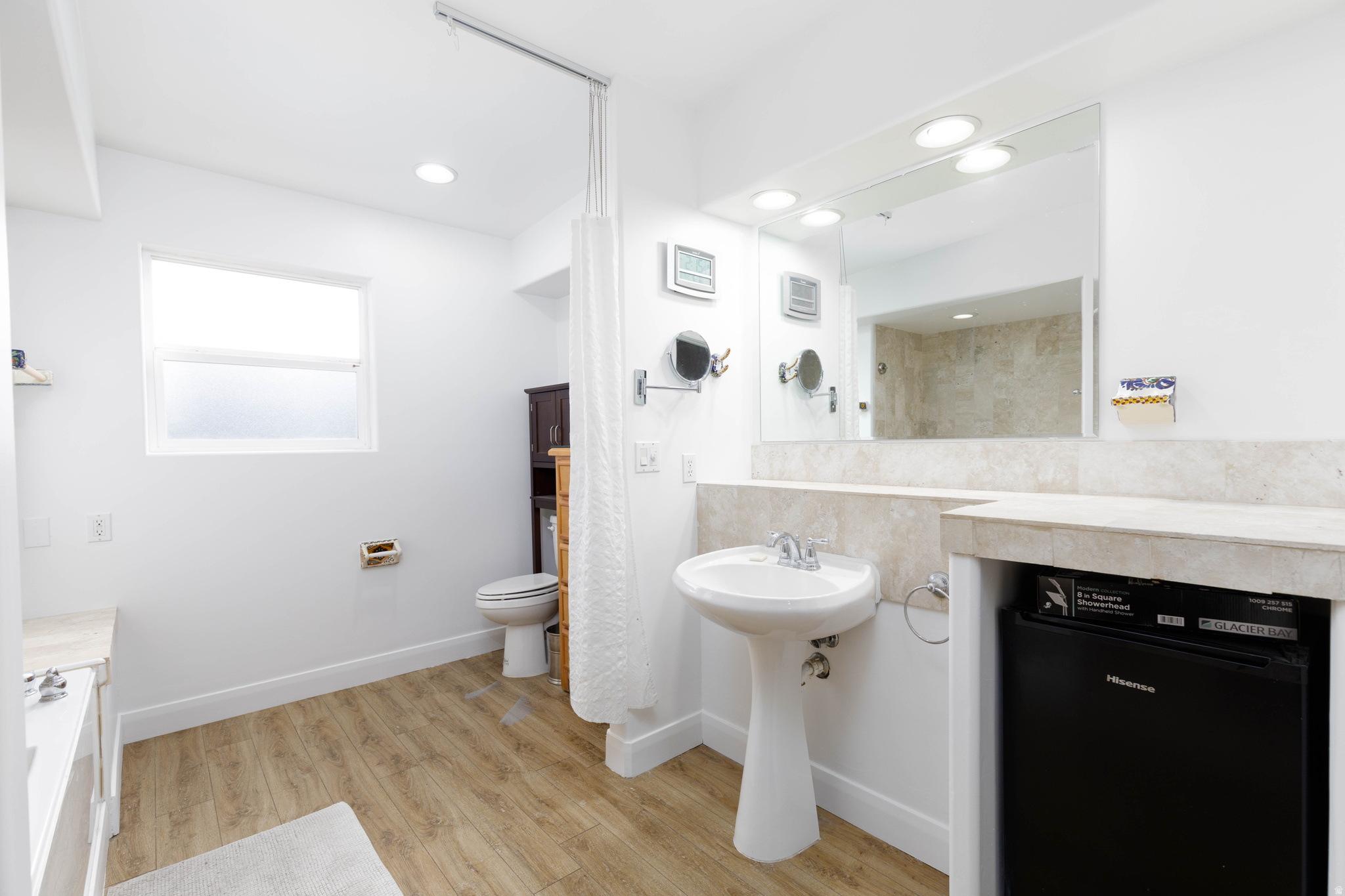 AMIRA AT GREEN VALLEY - Residential