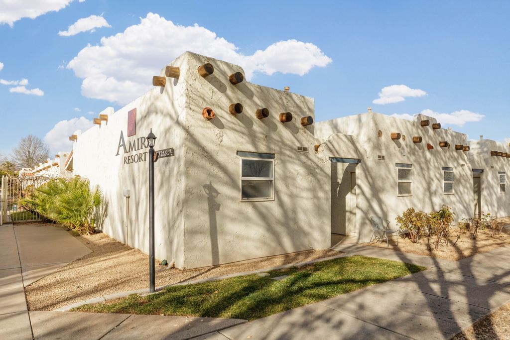 Photo of 1999 W CANYON VIEW DR #17, Saint George, UT 84770 (MLS # 2129848)