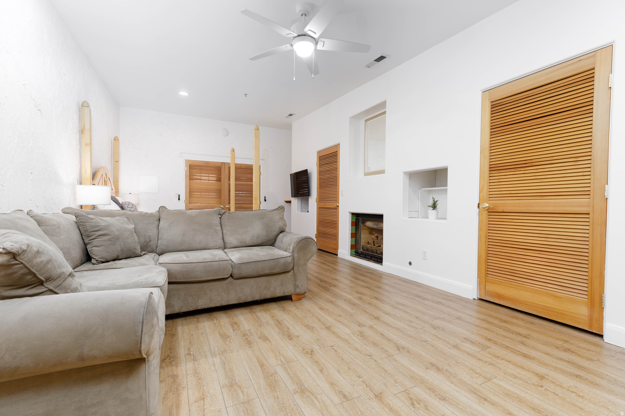 AMIRA AT GREEN VALLEY - Residential