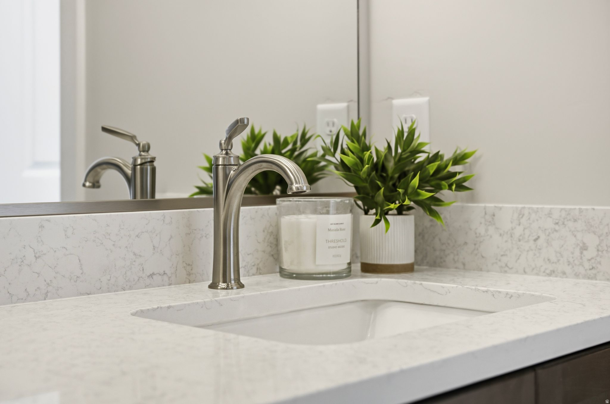 VALLEY GATE - Residential