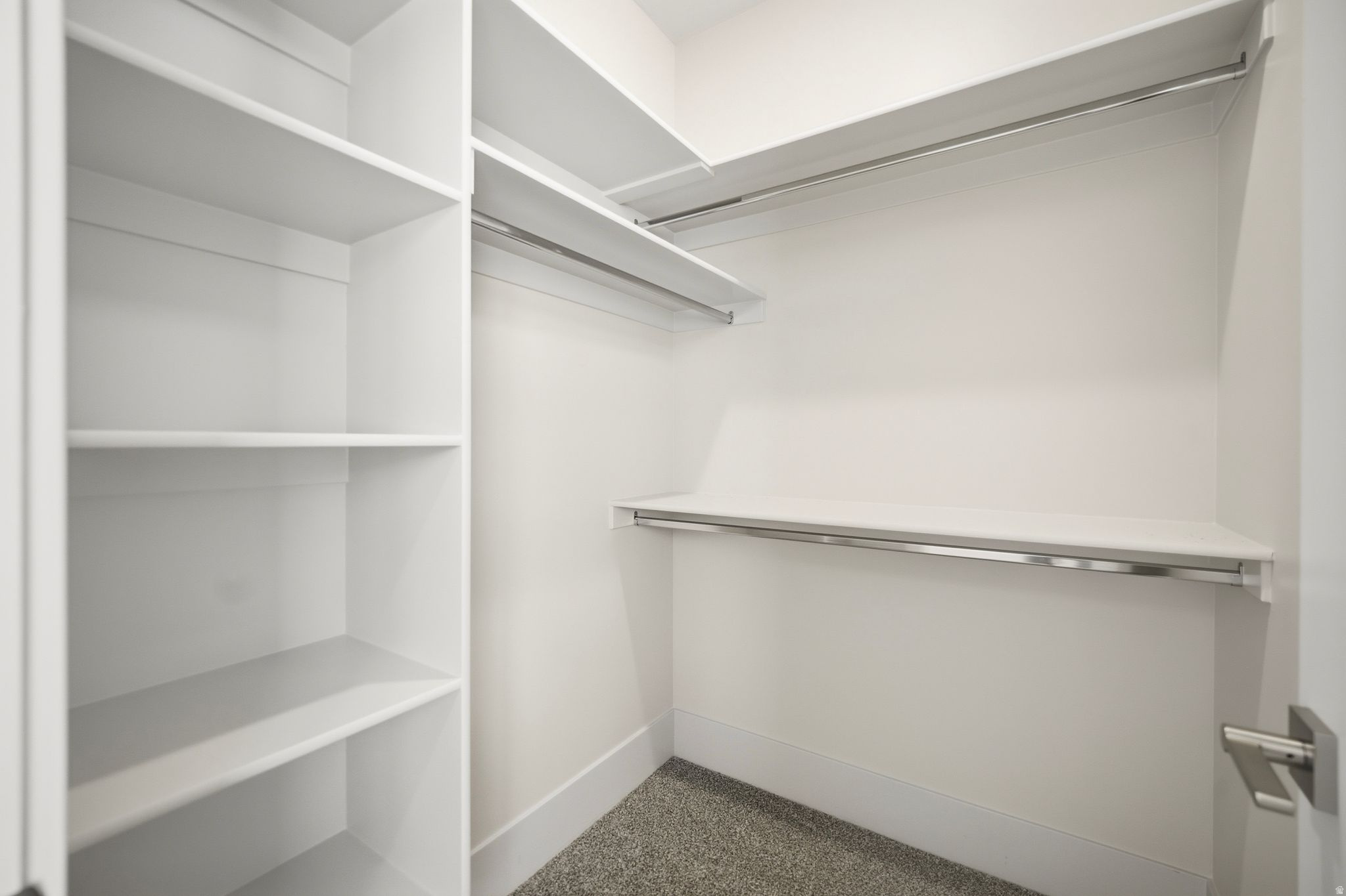 VALLEY GATE - Residential