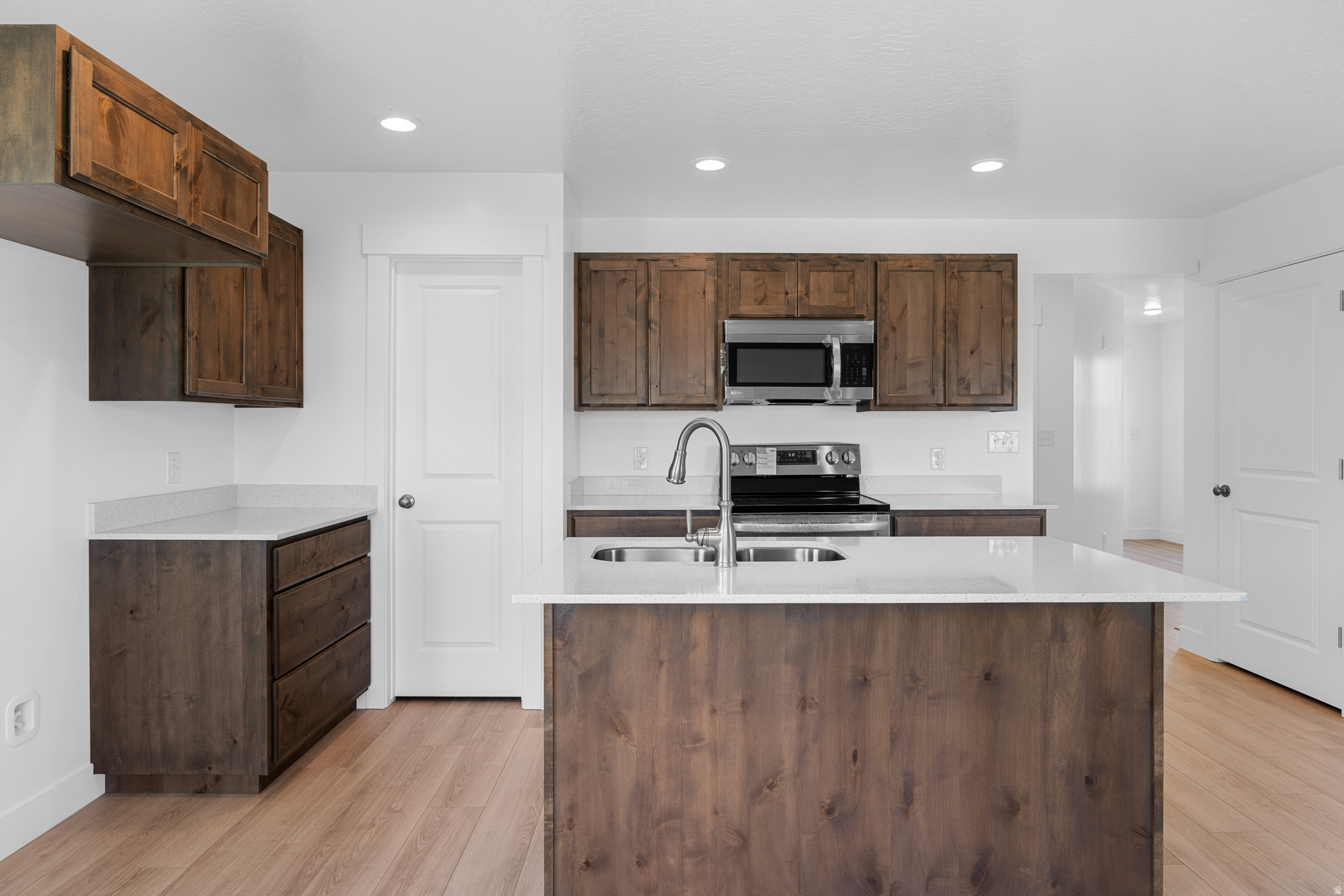 SUMMIT RIDGE THE HILLS - Residential