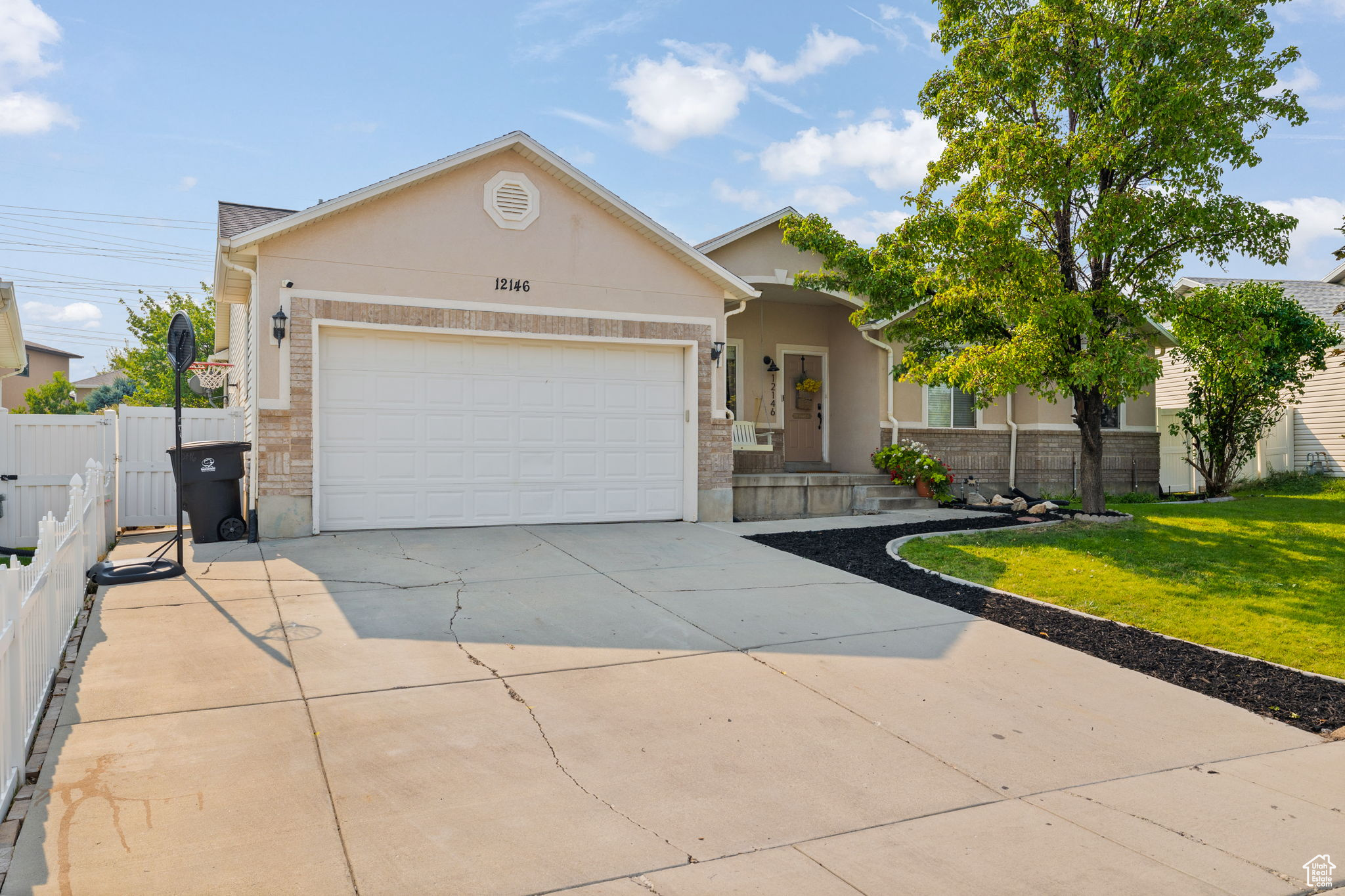 12146 S Claim Staker Way, Herriman, Utah image 2