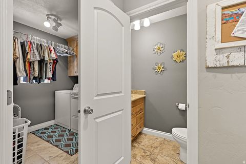 Tiny photo for 351 W SKYLINE DR, Loa, UT 84747 (MLS # 2158296)
