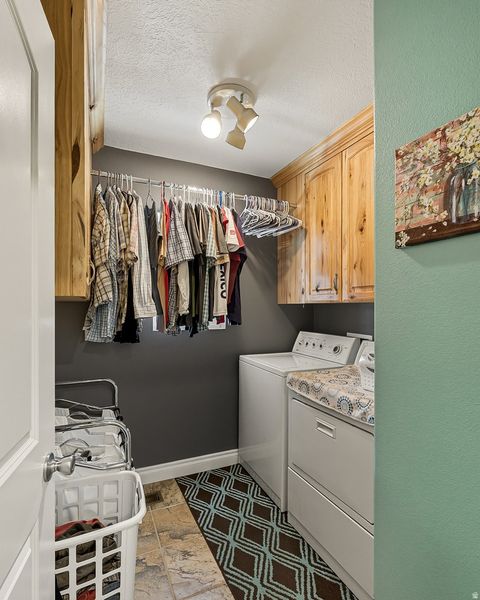 Tiny photo for 351 W SKYLINE DR, Loa, UT 84747 (MLS # 2158296)
