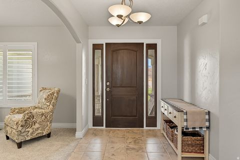 Tiny photo for 351 W SKYLINE DR, Loa, UT 84747 (MLS # 2158296)
