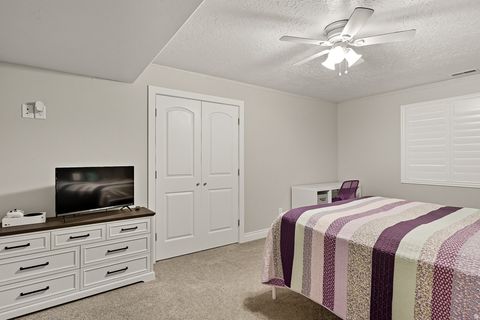 Tiny photo for 351 W SKYLINE DR, Loa, UT 84747 (MLS # 2158296)