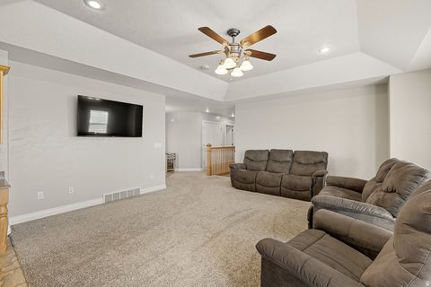 Tiny photo for 351 W SKYLINE DR, Loa, UT 84747 (MLS # 2158296)