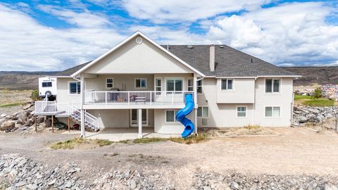 Tiny photo for 351 W SKYLINE DR, Loa, UT 84747 (MLS # 2158296)