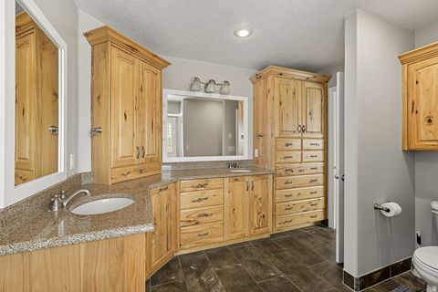 Tiny photo for 351 W SKYLINE DR, Loa, UT 84747 (MLS # 2158296)